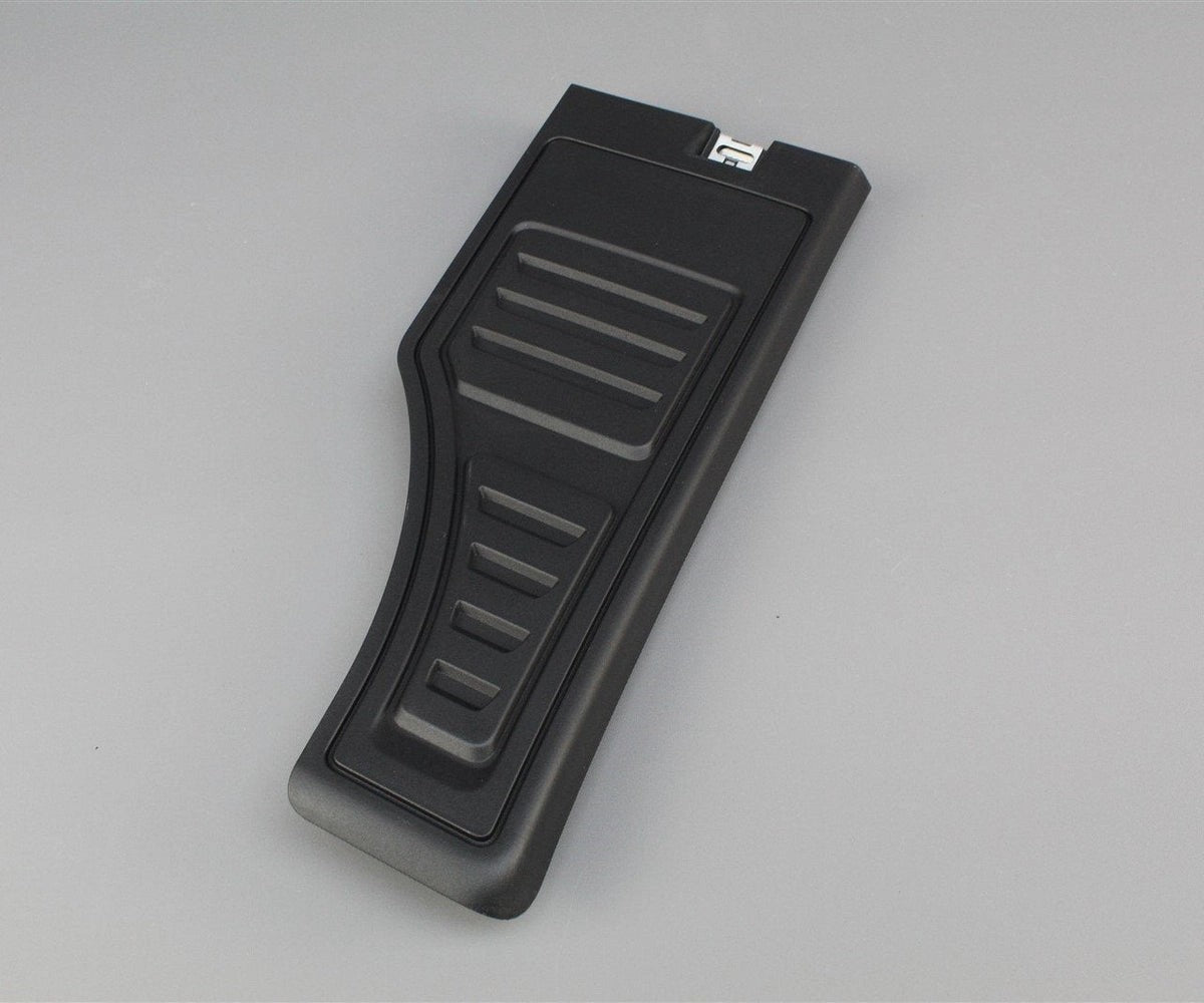 Audie-Tron2019-oninteriorfootrestcovertrimRHD4KR8647774PK