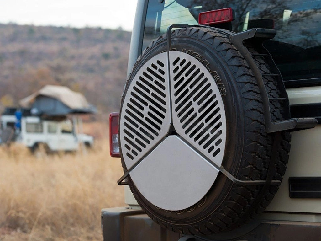 BRAAI-GRILL/SPAREWHEELSTORED