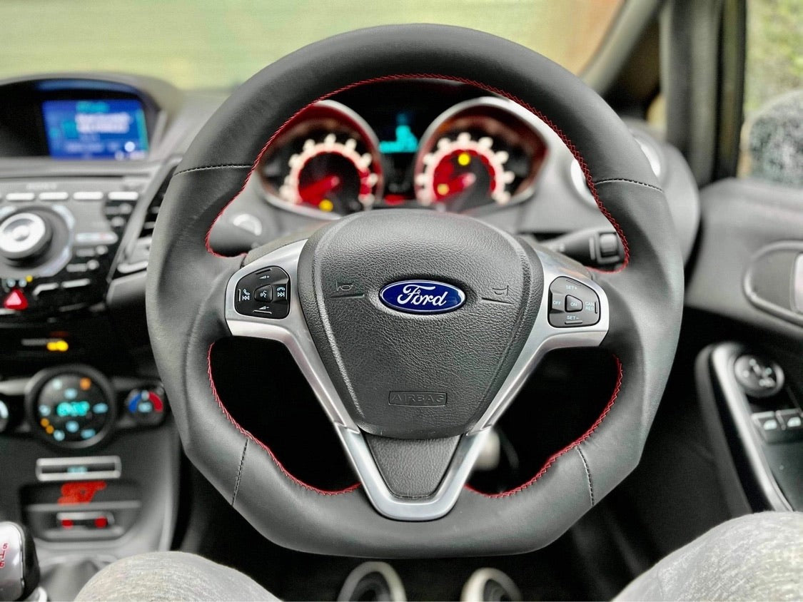 FordFiestaFullLeather/AlcantaraCustomSteeringWheel(MK7/MK7.5-2009to2017)