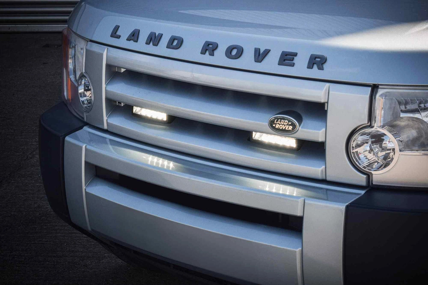 StealthLEDLandRoverDiscovery32004-2009Twin6″LuminousLEDIntegrationGrilleKit–5,760Lumens