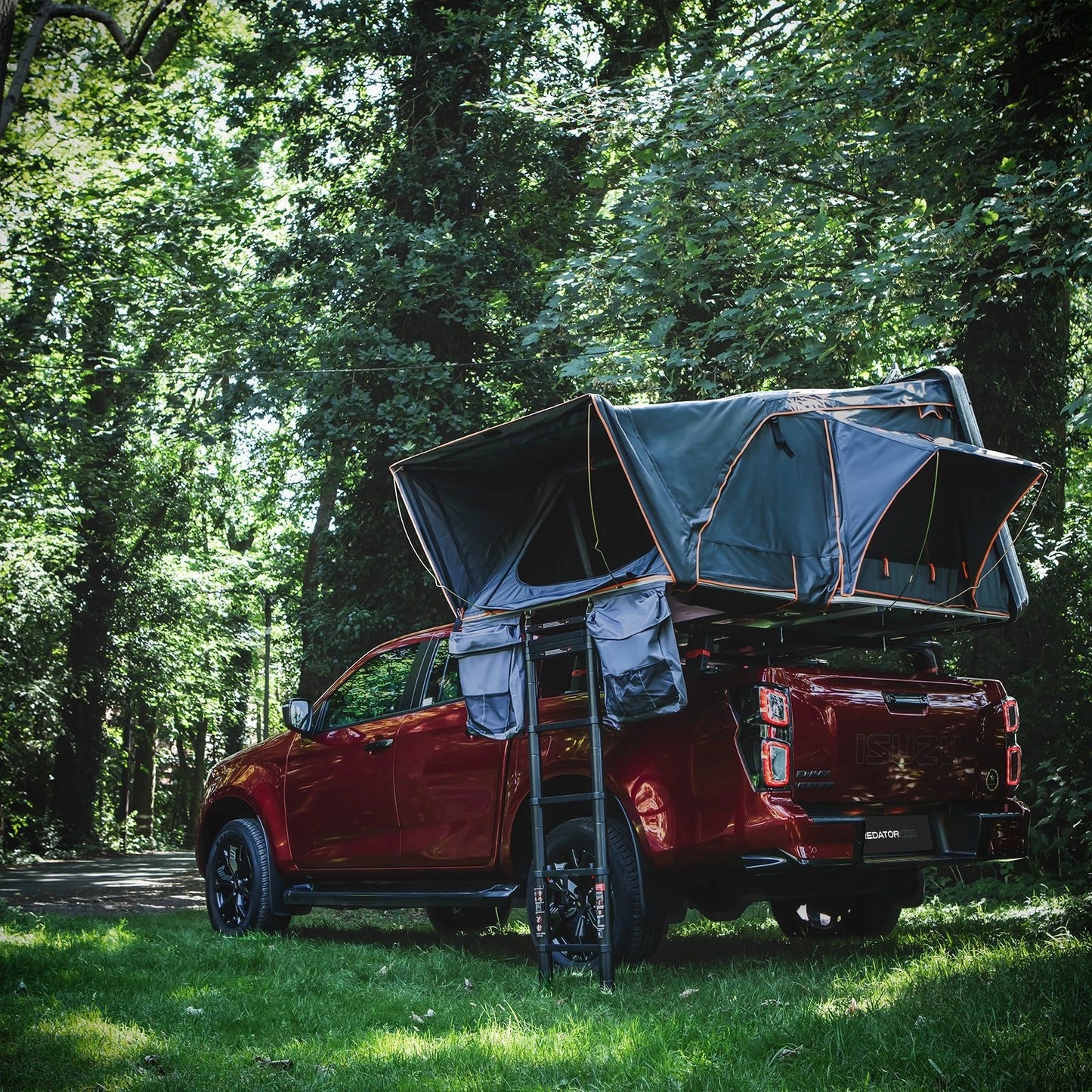 TruckBedCampingTentWith270DegreeSideAwning&HeavyDutyCrossBars