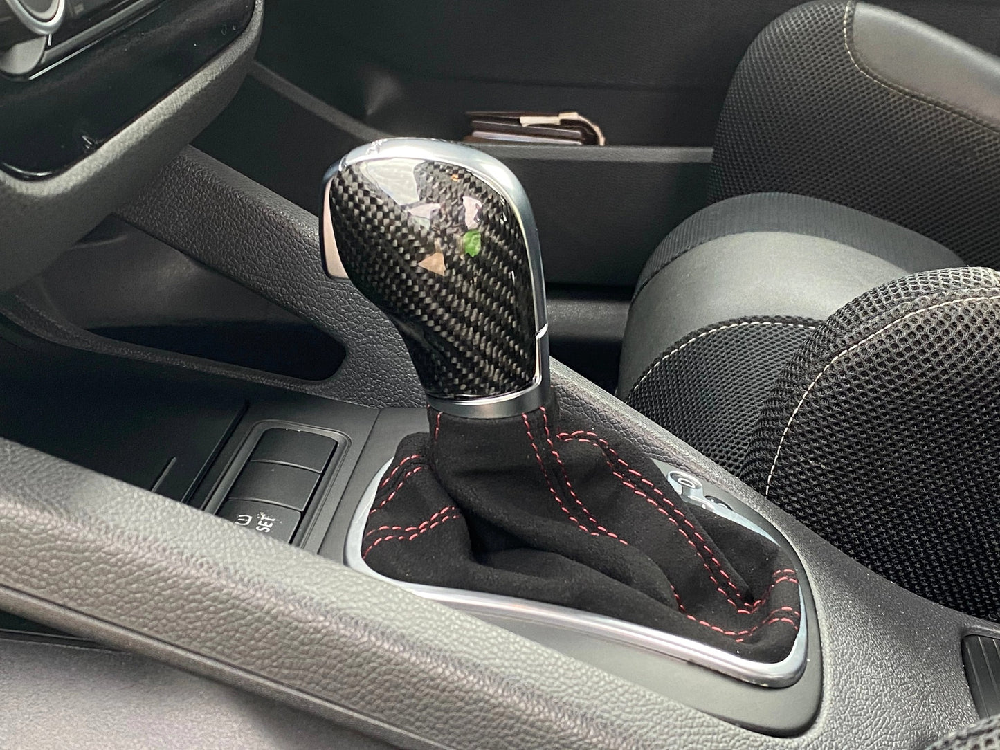 VolkswagenDSGGearSelectorCarbonFibreHeadForGolfMK5TSI/GTI/R32(+Other)