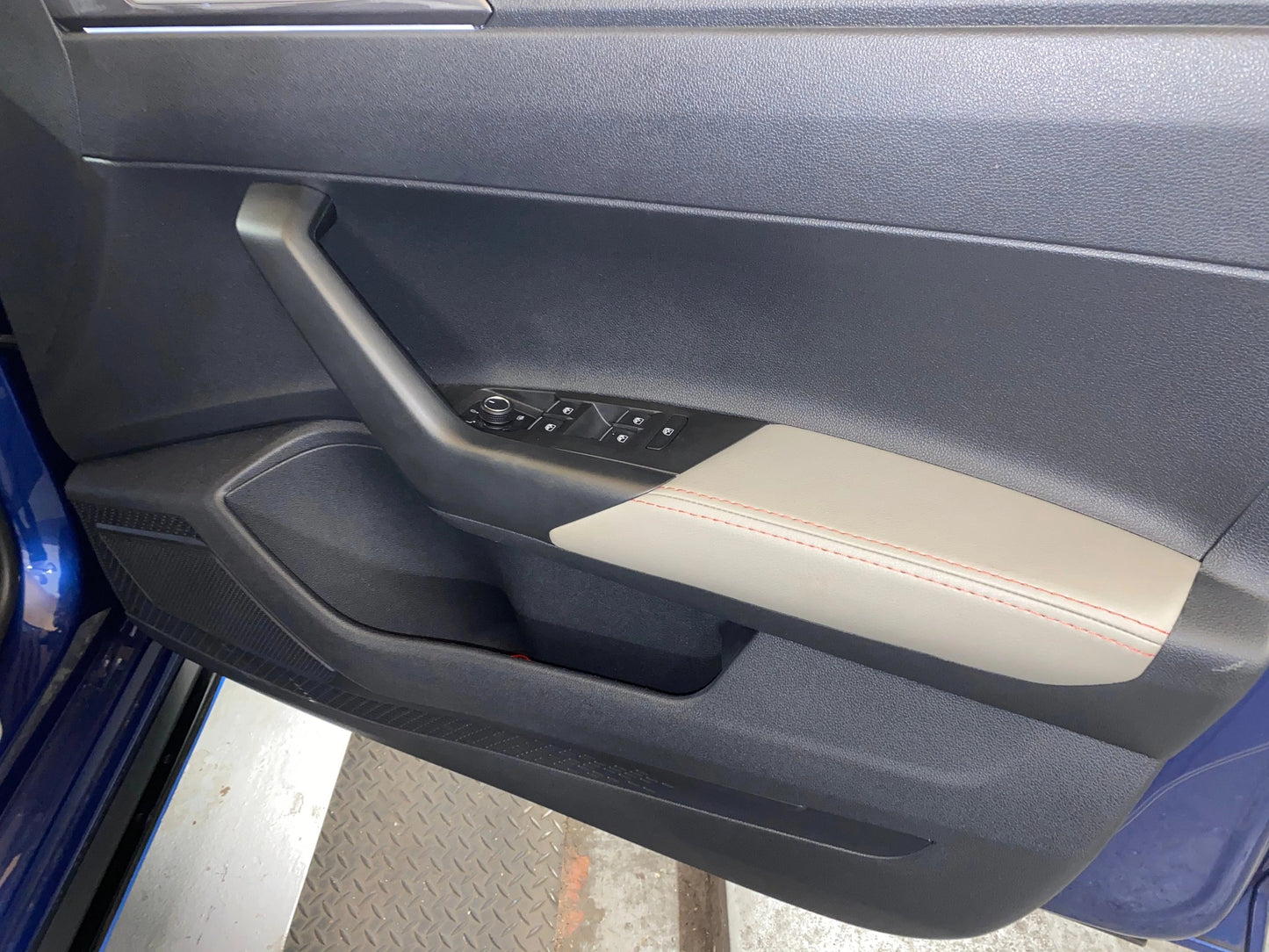 VolkswagenPoloAWMK6Front&RearDoorCardLeatherTrim(2018+)