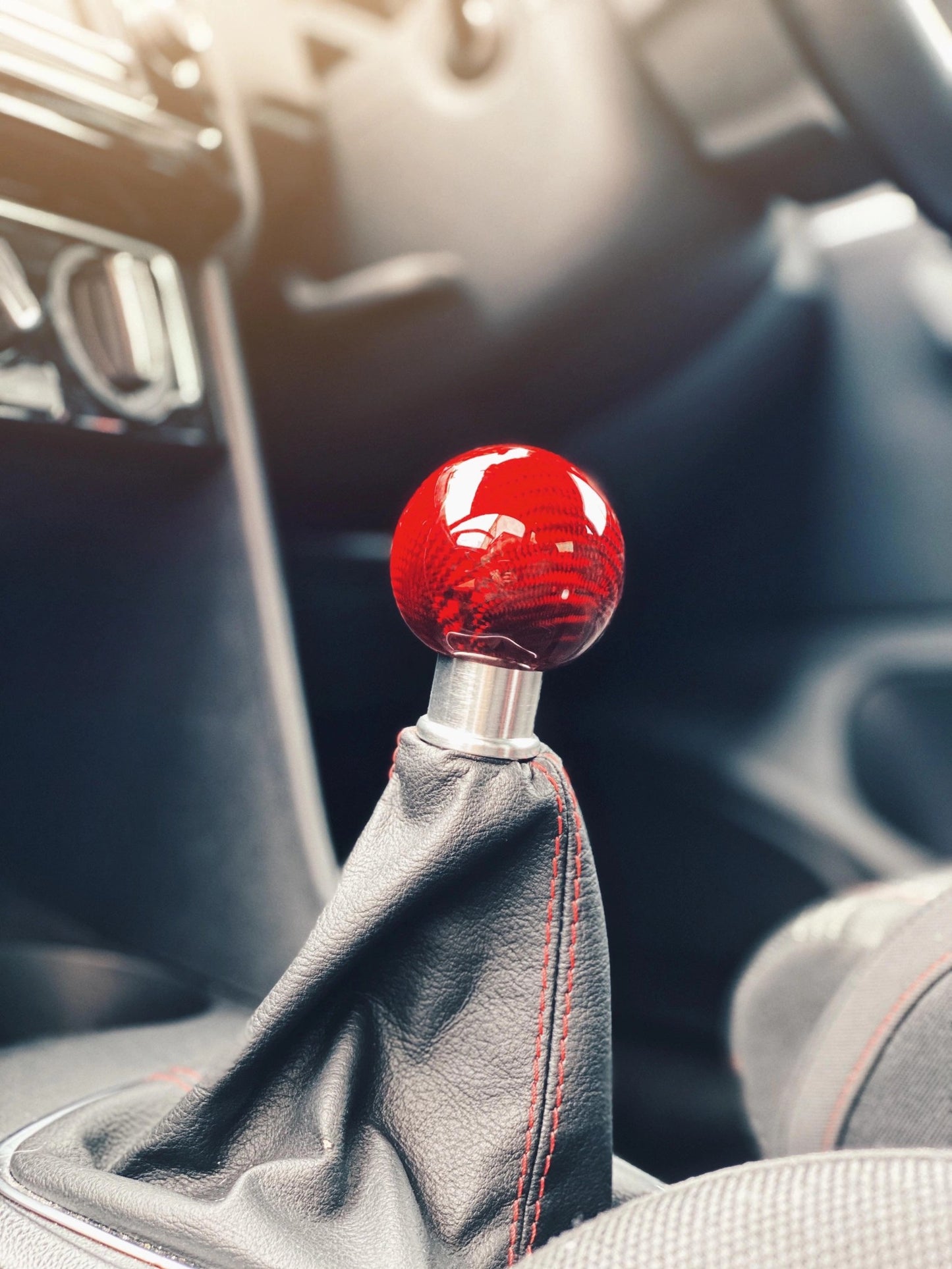 VolkswagenPoloMK56C/6RCarbonFibreWeightedGearKnob(Red)