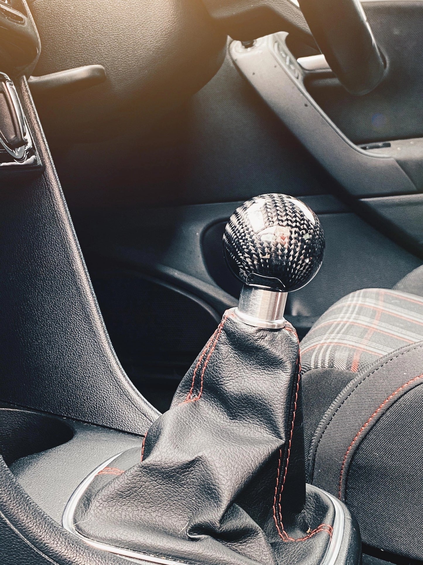 VolkswagenPoloMK56C/6RCarbonFibreWeightedGearKnob(Black)