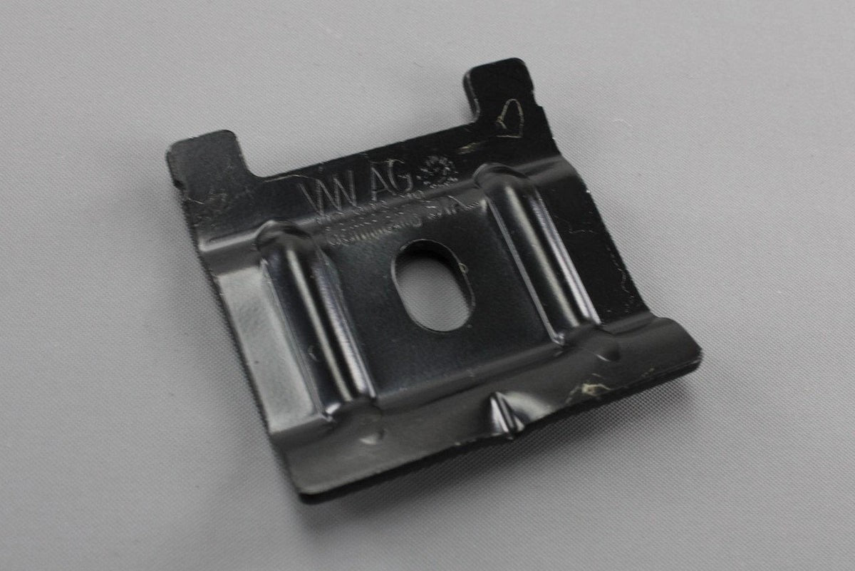 VWAudiSkodaSEATbatteryholdingretainingclampclip1J0803219