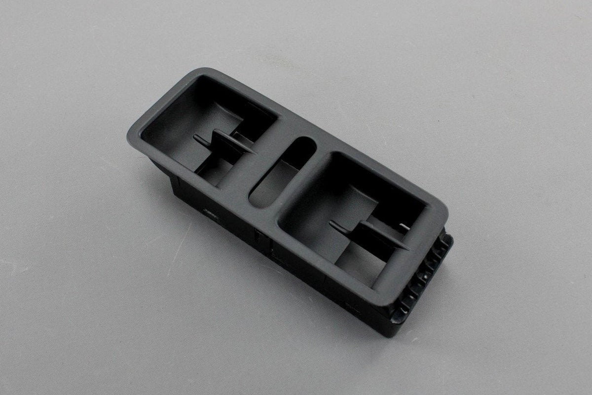 VWPolo10-14frontwindowswitchtrimsurround(right)6R0867255K9B9
