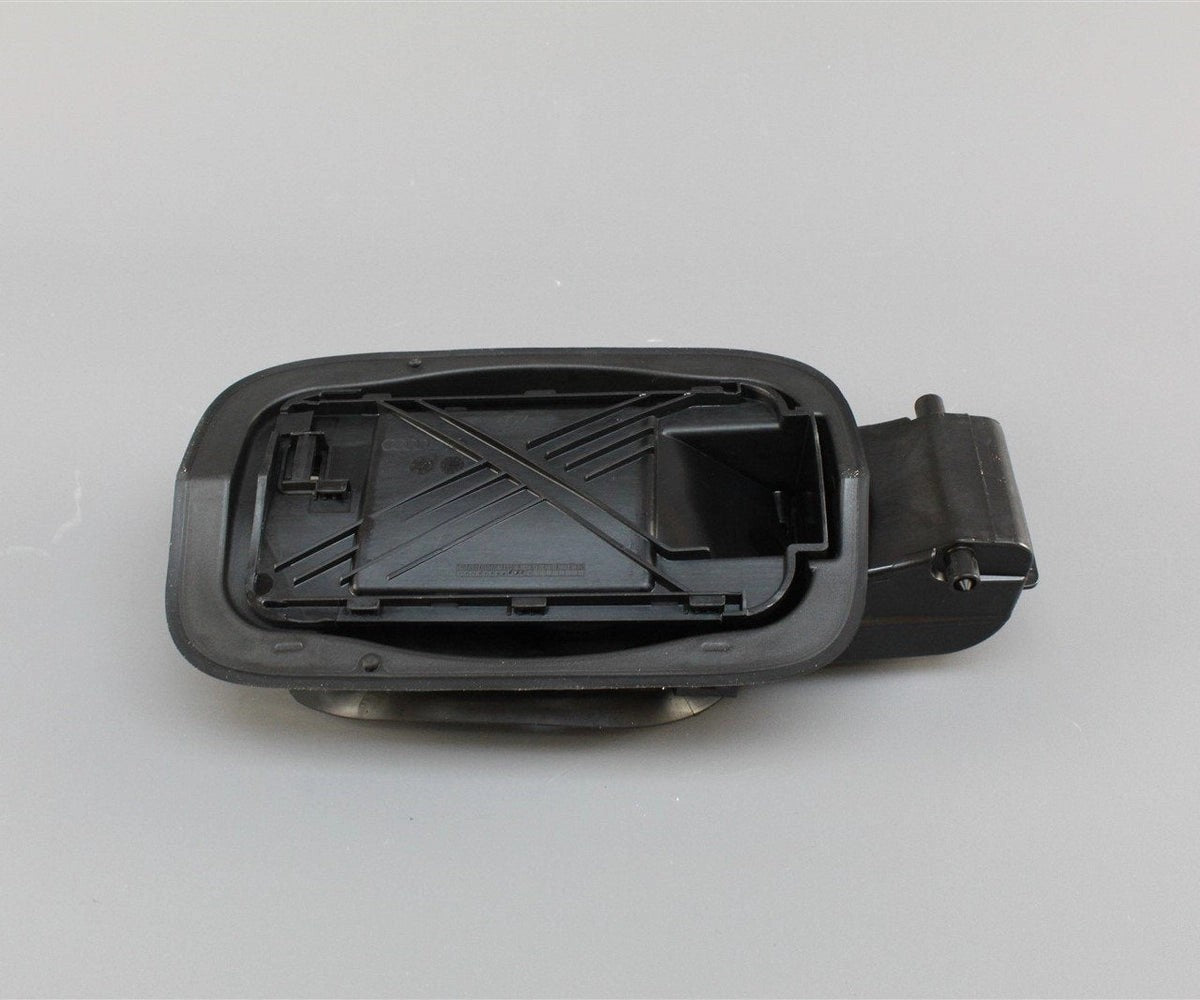 AudiA3S38V2013-203dooronlyfuelfillerflaphousing8V3809906D