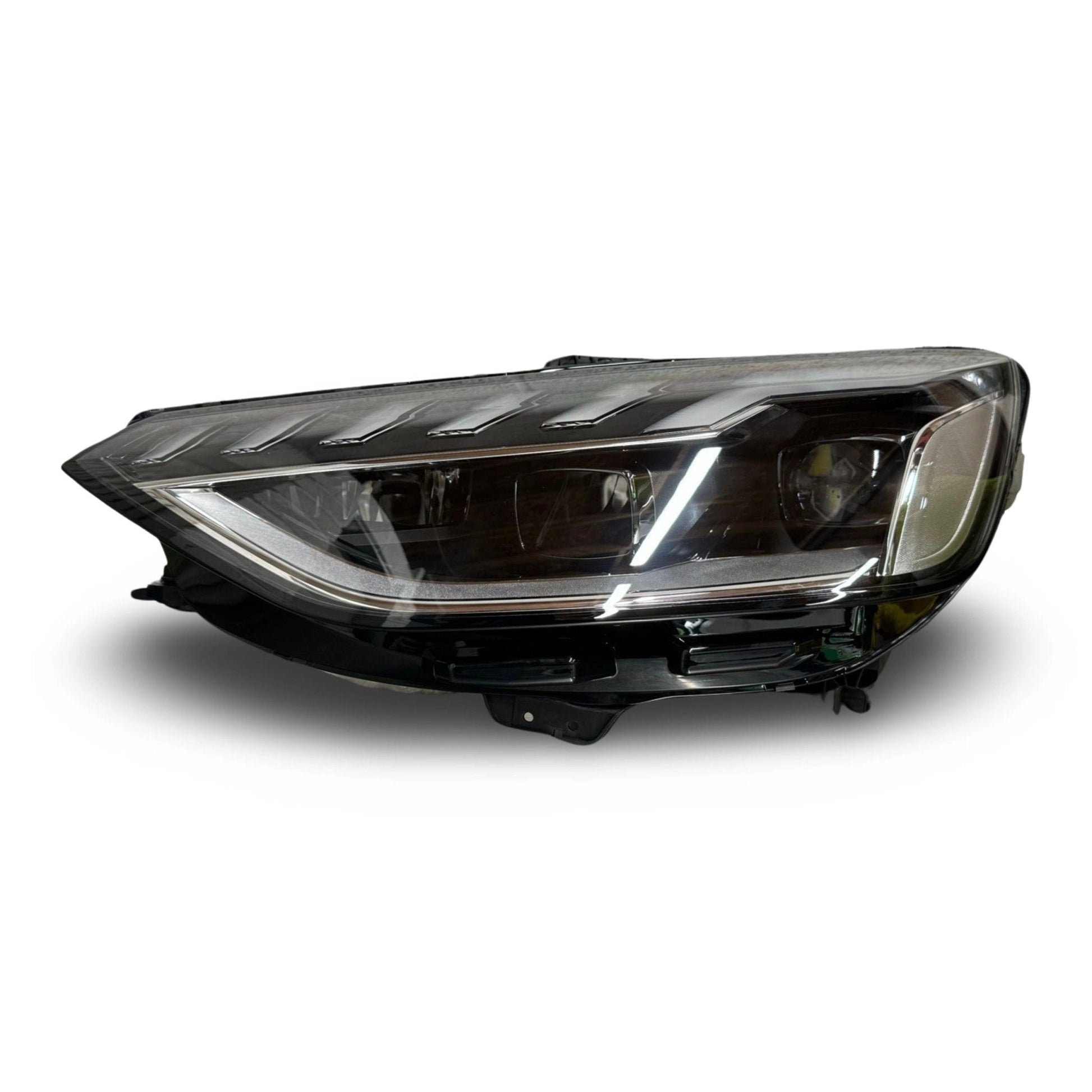 AUDIA4B9.5faceliftleftfullLEDheadlight8W0941033E