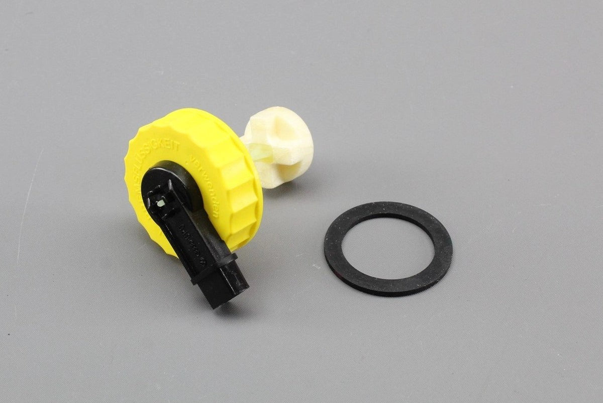 AudiCoupeVWCaddySciroccoMK2brakefluidreservoircap894611349