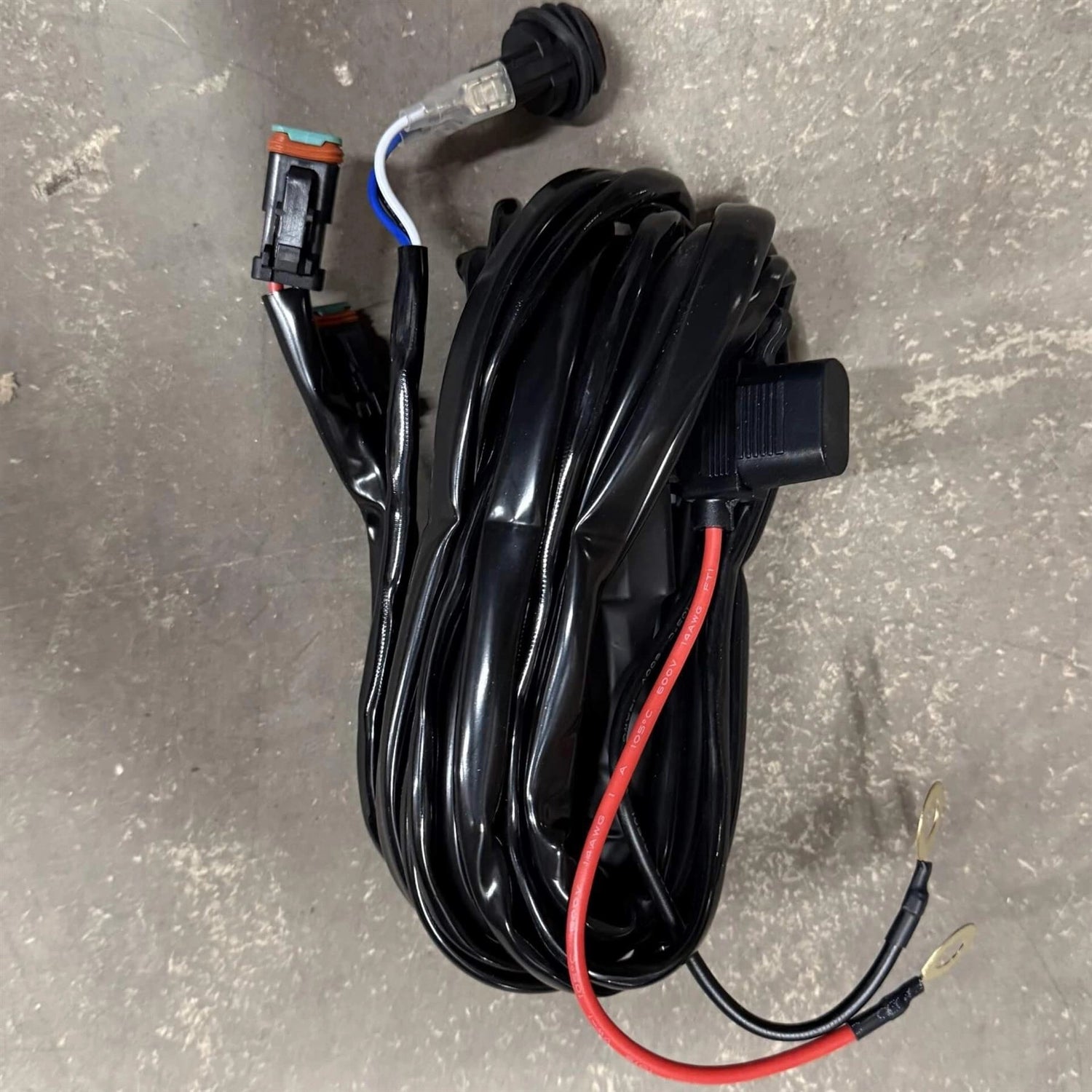 DualConnectorWiringKitforVehicleLEDLights