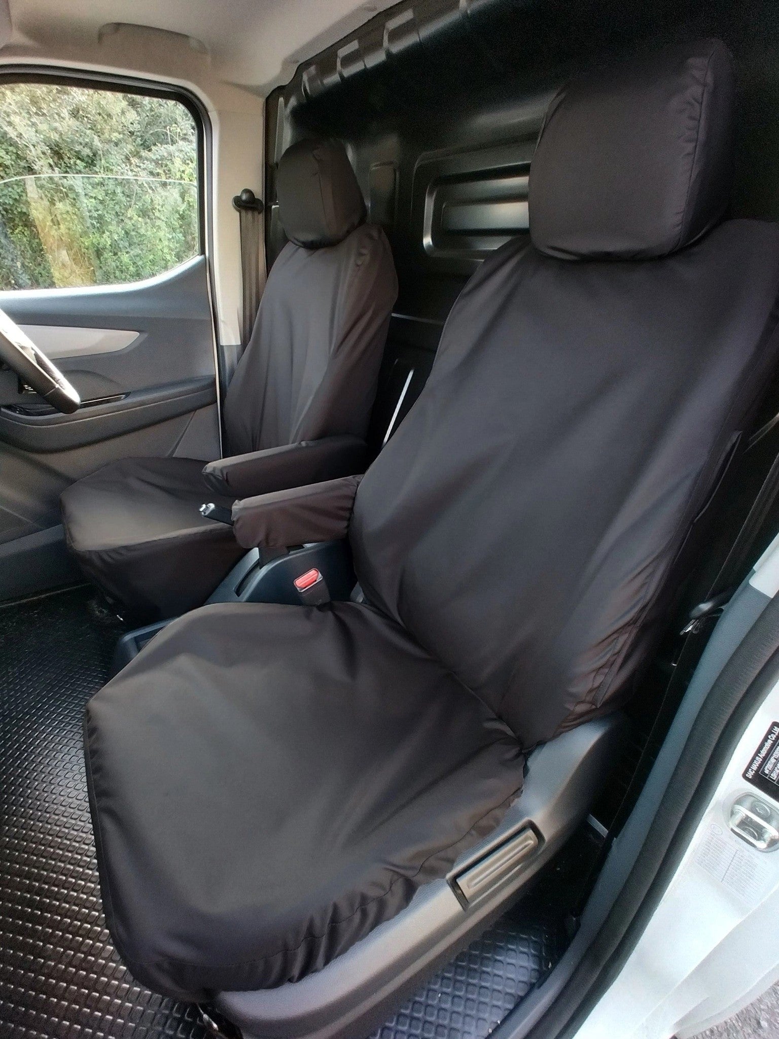 FitsMaxuseDeliver32020+TailoredSeatCovers