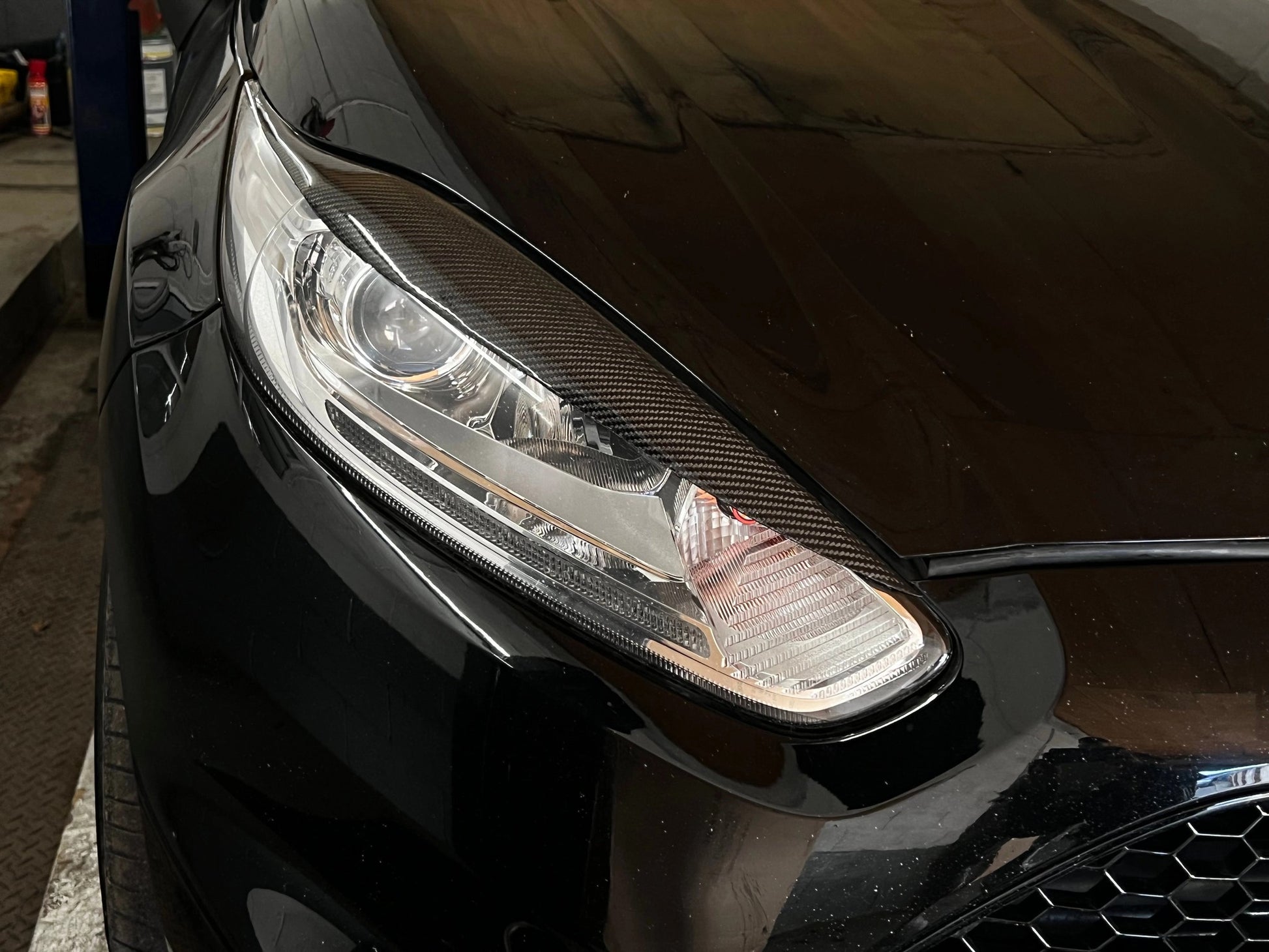 FordFiestaCarbonFibreHeadlightEyebrowsMK7/MK7.5(2010-2017Models)