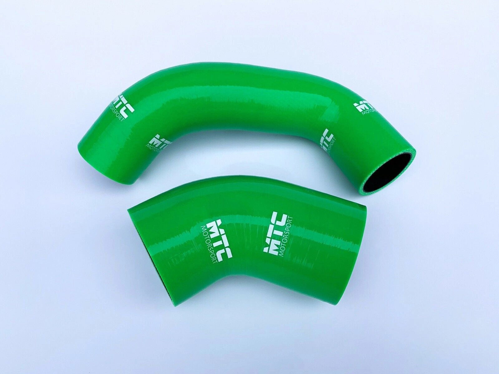 FordFocusRSMK2AirboxIntakeHosesGreen|MTCMotorsport