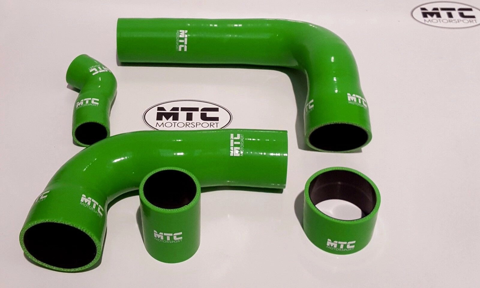 FordFocusRSMK2TurboBoostHosesGreen|MTCMotorsport