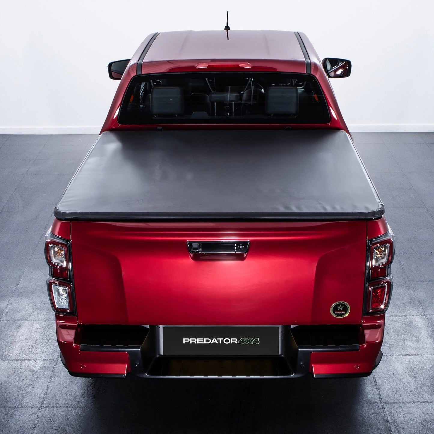 IsuzuDMaxRG2021+LockingRollTopSoftTonneauCover