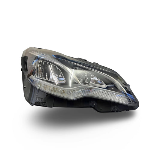 MERCEDESECLASSW207rightheadlightstaticLEDA2078208261