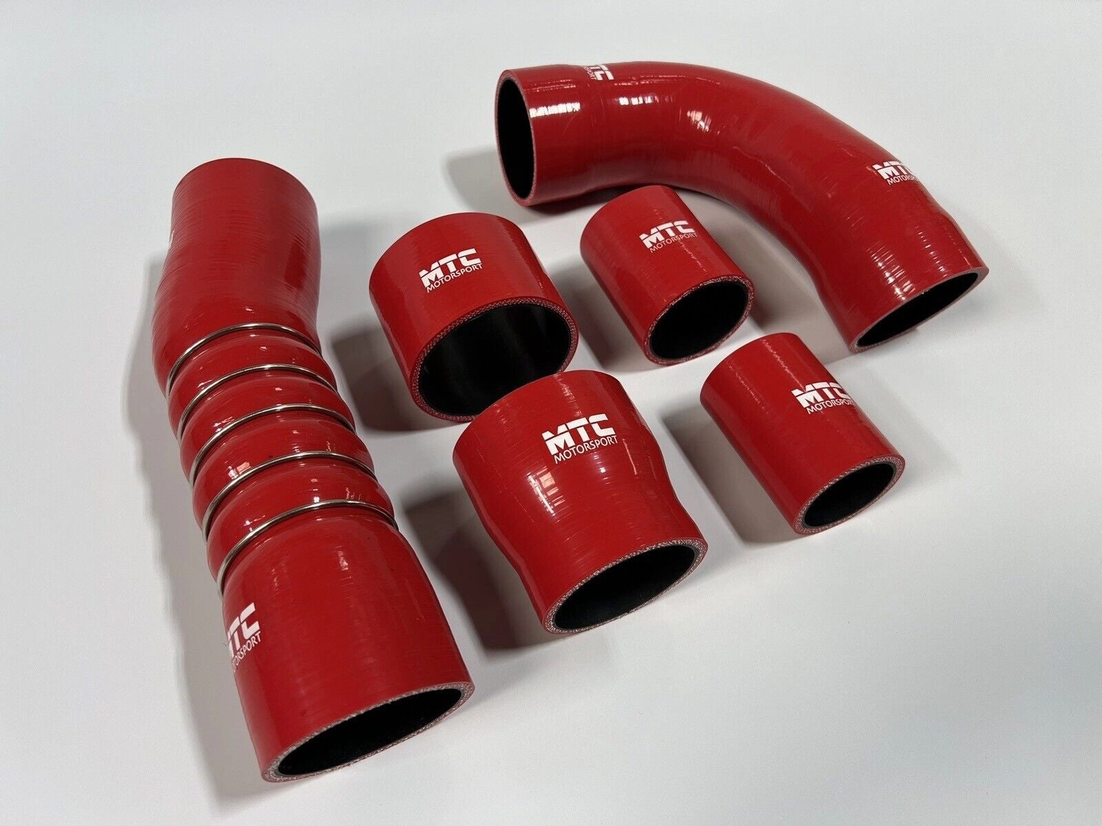 MTCMOTORSPORTAUDITTRS8S2015-21SILICONEBOOSTHOSEKITTURBOHOSESRED