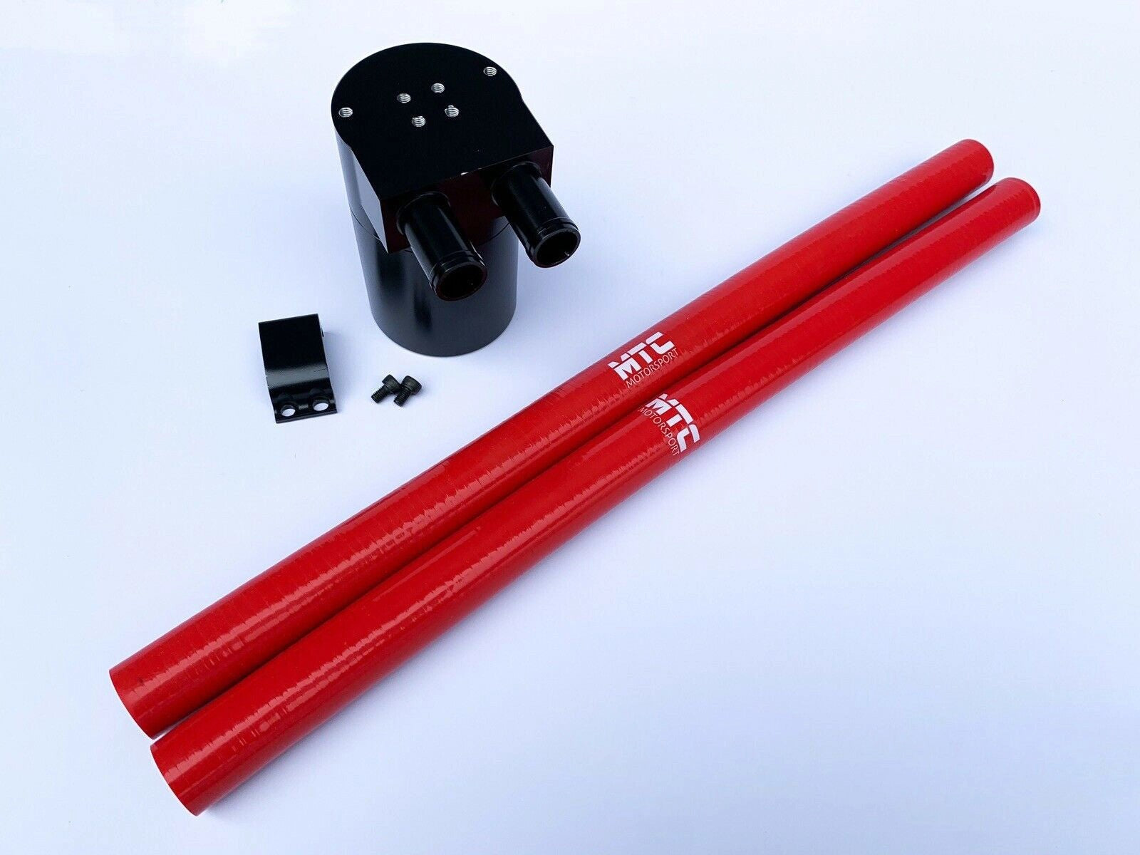 OilCatchCanTankBilletSteelReservoirUniversal18mmRedVXR|MTCMotorsport