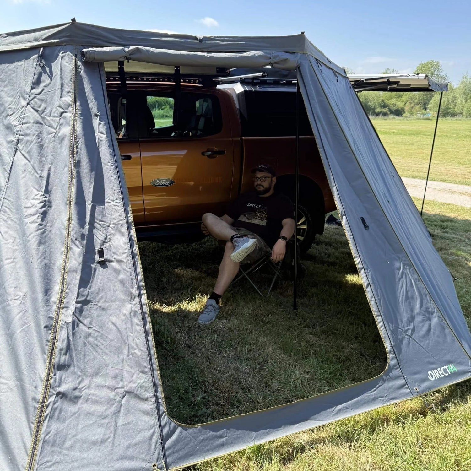 SideWallAddonfortheDirect4x4270-DegreeRHSHawkwingVehicleCampingAwning