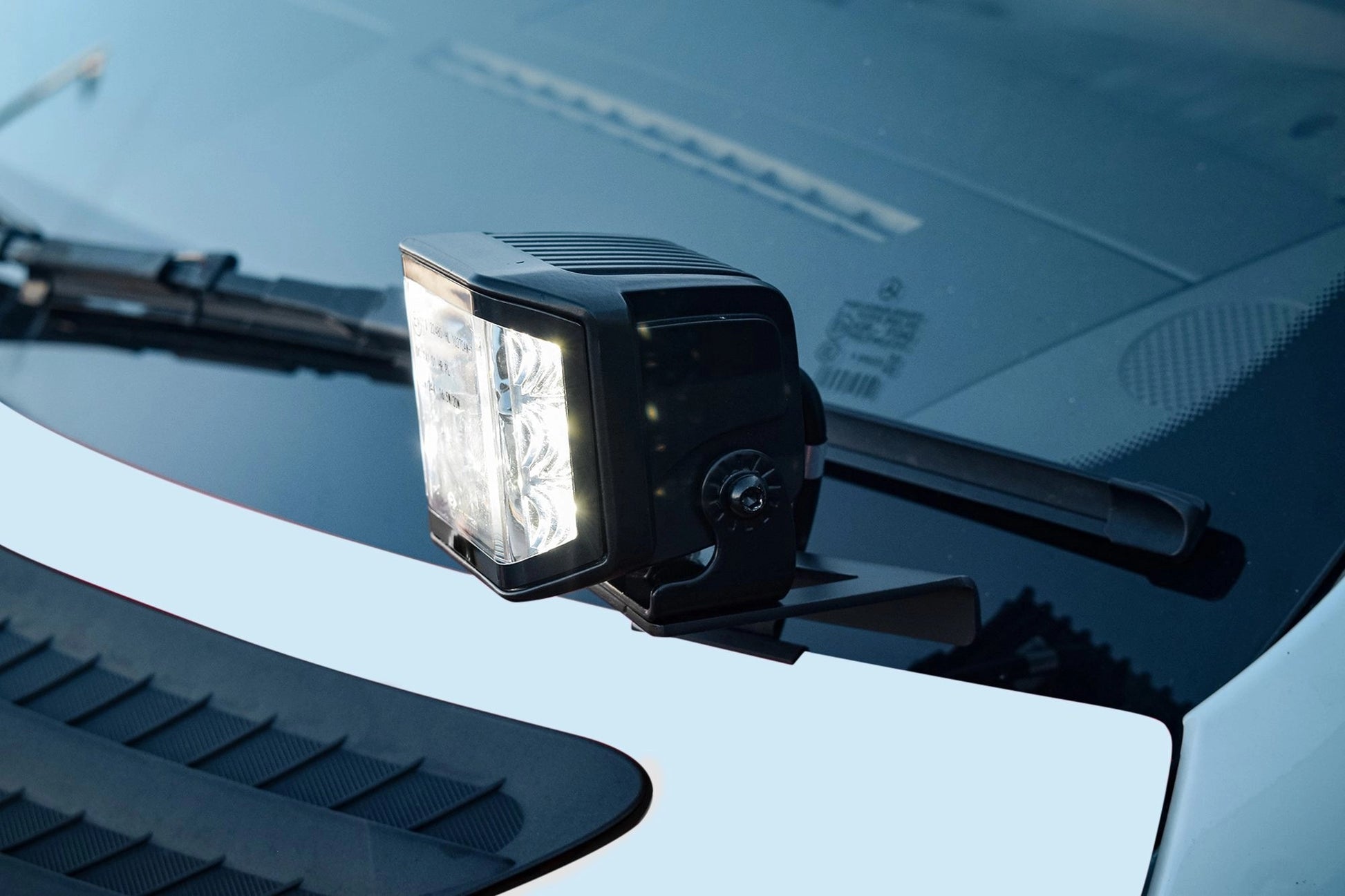 StealthLEDMercedesSprinter2019+Twin4″DarkForceLEDBonnetKit–16,800Lumens