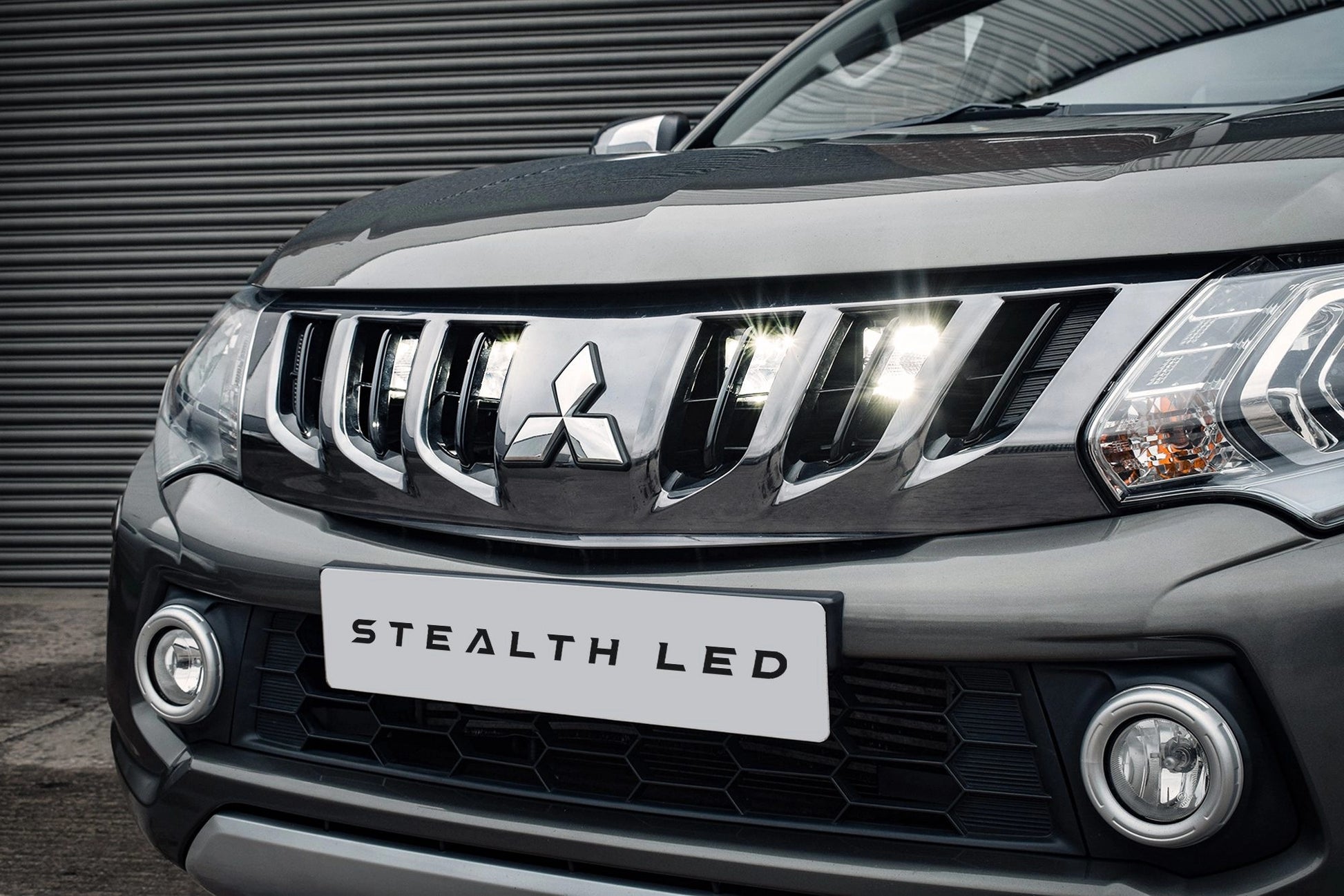 StealthLEDMitsubishiL2002015-2019Quad3″LuminousLEDIntegrationGrilleKit–19,200Lumens
