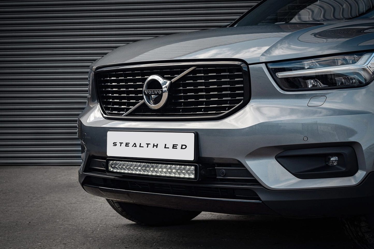 StealthLEDVolvoXC402018+21″LuminousLEDIntegrationGrilleKit–16,800Lumens