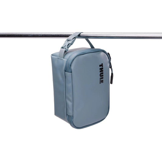 ThuleChasmsmallgearcubepondgrey
