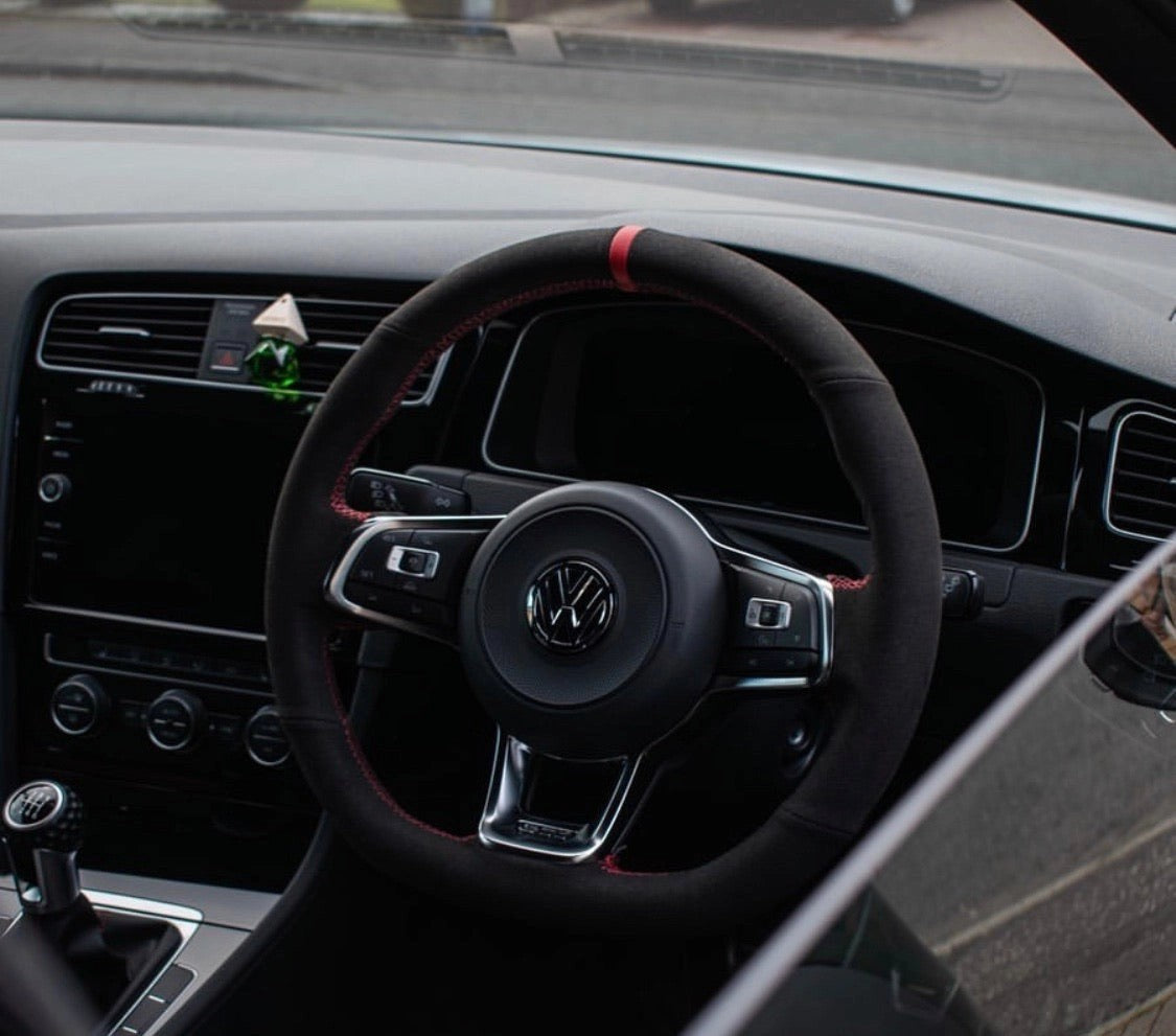 VolkswagenSteeringWheelCoverRetrimKitCoverForGolfMK7/7.5,PoloMK5/MK6,Scirocco(2011-2020)