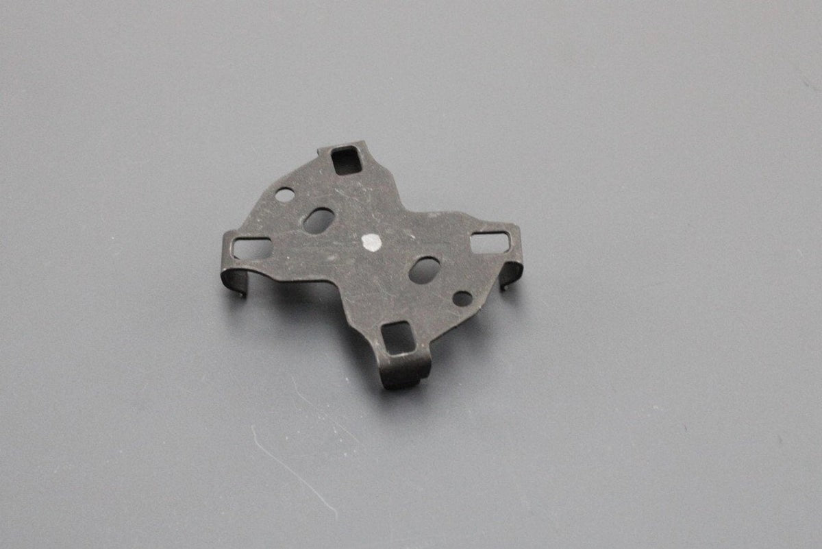 VWAudiinteriormirrormountingspringclip8S0857945