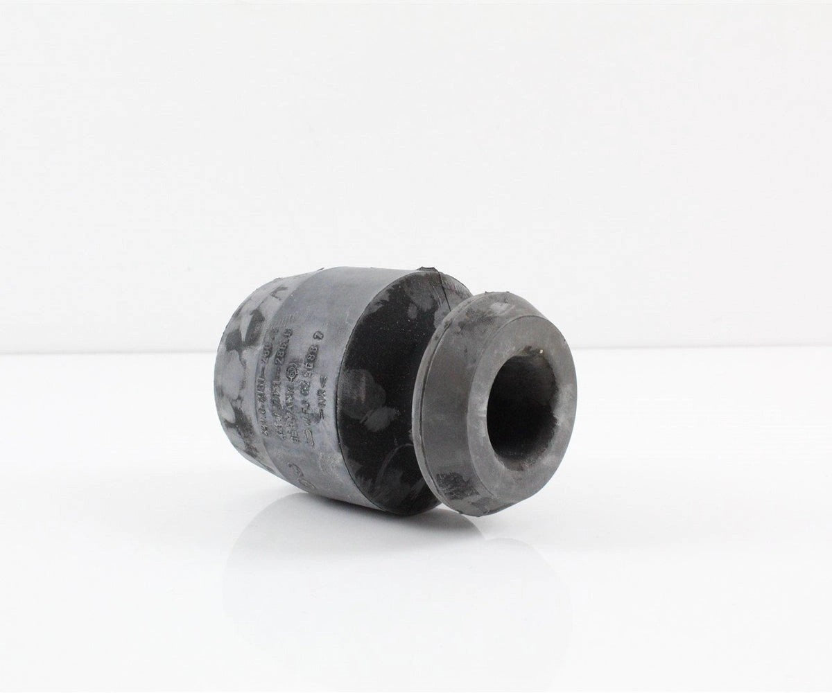 VWCaddy1997-01AEFenginemountbush6U0199145