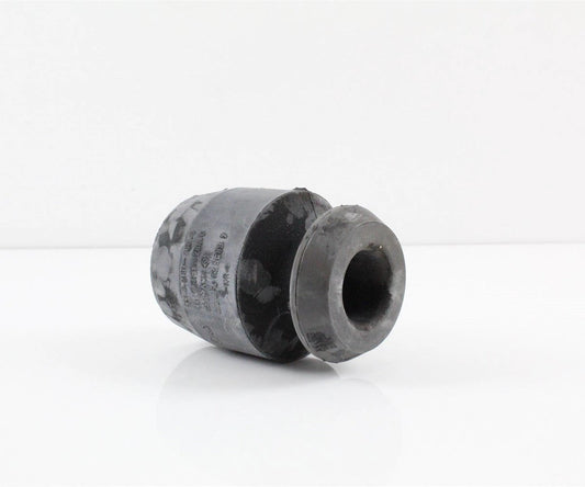 VWCaddy1997-01AEFenginemountbush6U0199145