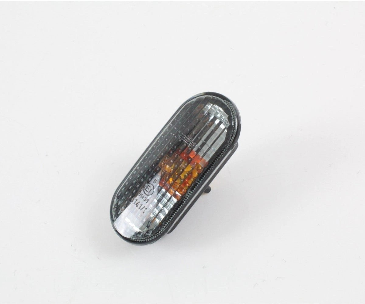VWGolfMK4BoraLupoPolosmokedsideindicatorrepeater3B0949117C