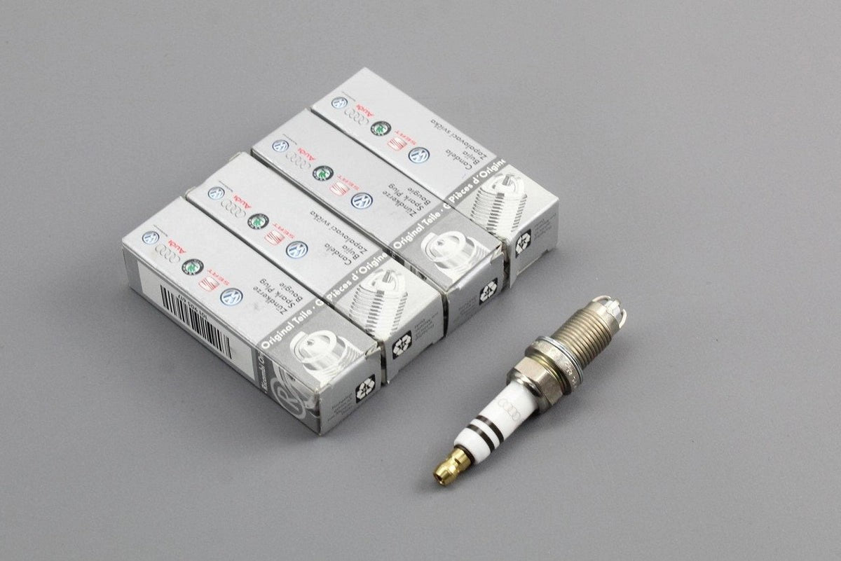 VWGolfMK5JettaPassatAudiA31.6FSIsparkplugs(x4)101000068AA