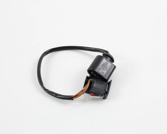 VWPassatB5.12001-05Bootlidtailgatemicroswitch3B0962103A