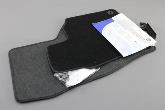 VWPassatB6B7PassatCCpremiumfrontcarpetfloormats3C2061225ECWGK