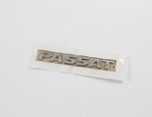 VWPassatB7CCtailgatebootlid"Passat""namebadge3C8853687A739"