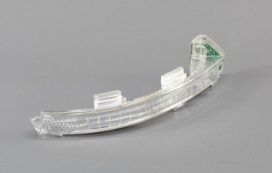 VWPassatB815-onArteonrightwingmirrorindicatorlens3G0949102