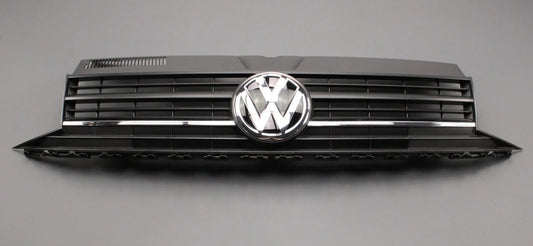 VWTransporterCaliforniaT6frontradiatorgrillewithbadge7E0853651A