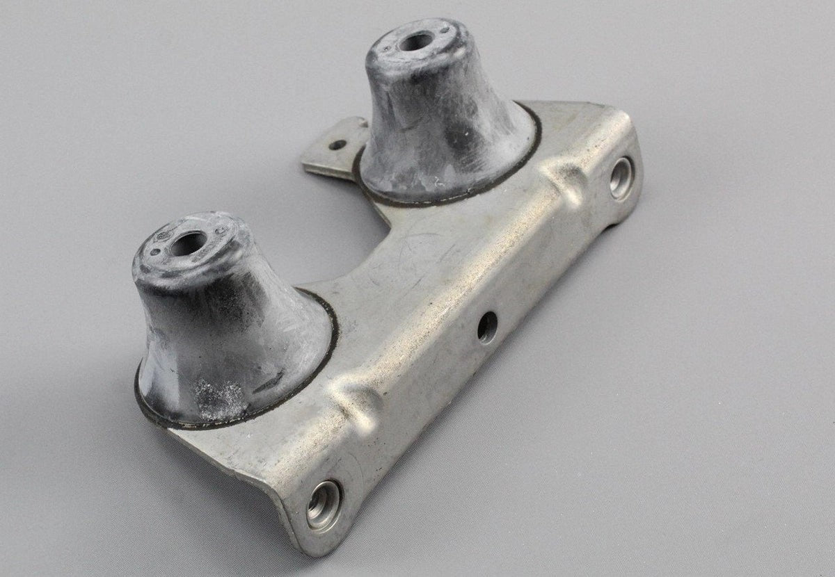 VWTransporterCaravelleT5T6Frontexhaustrubbermount7E0253144J