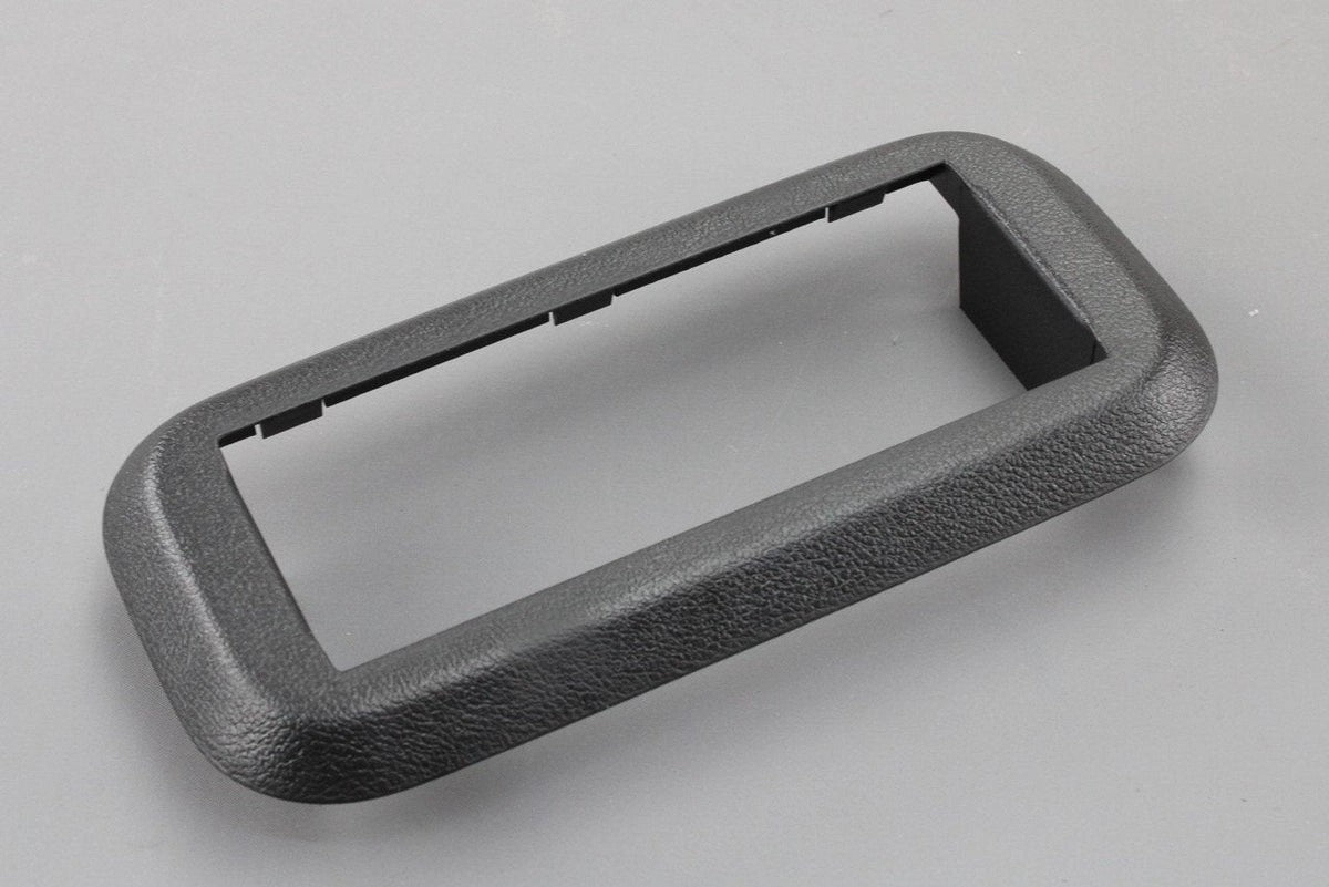 VWTransporterT5.1T6Rearseatfloormountsurroundtrim7H0883087A9B9